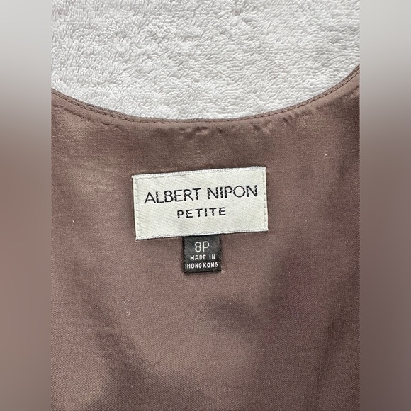 Albert Nipon Brown Top - Picture 4 of 4